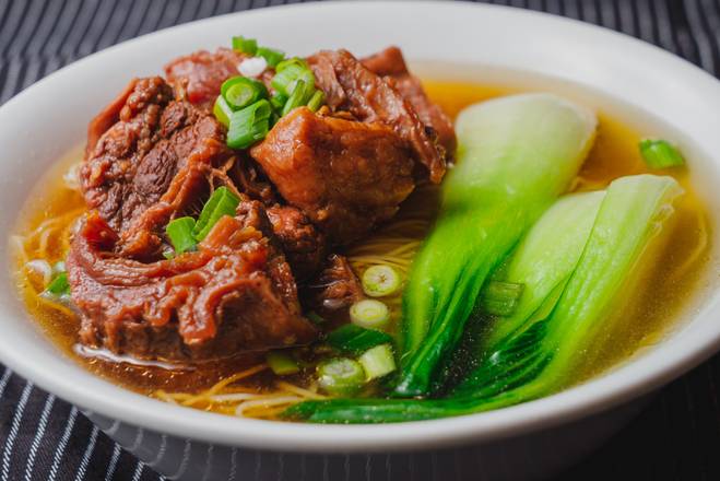 Beef Stew Noodle Soup 牛腩汤麵